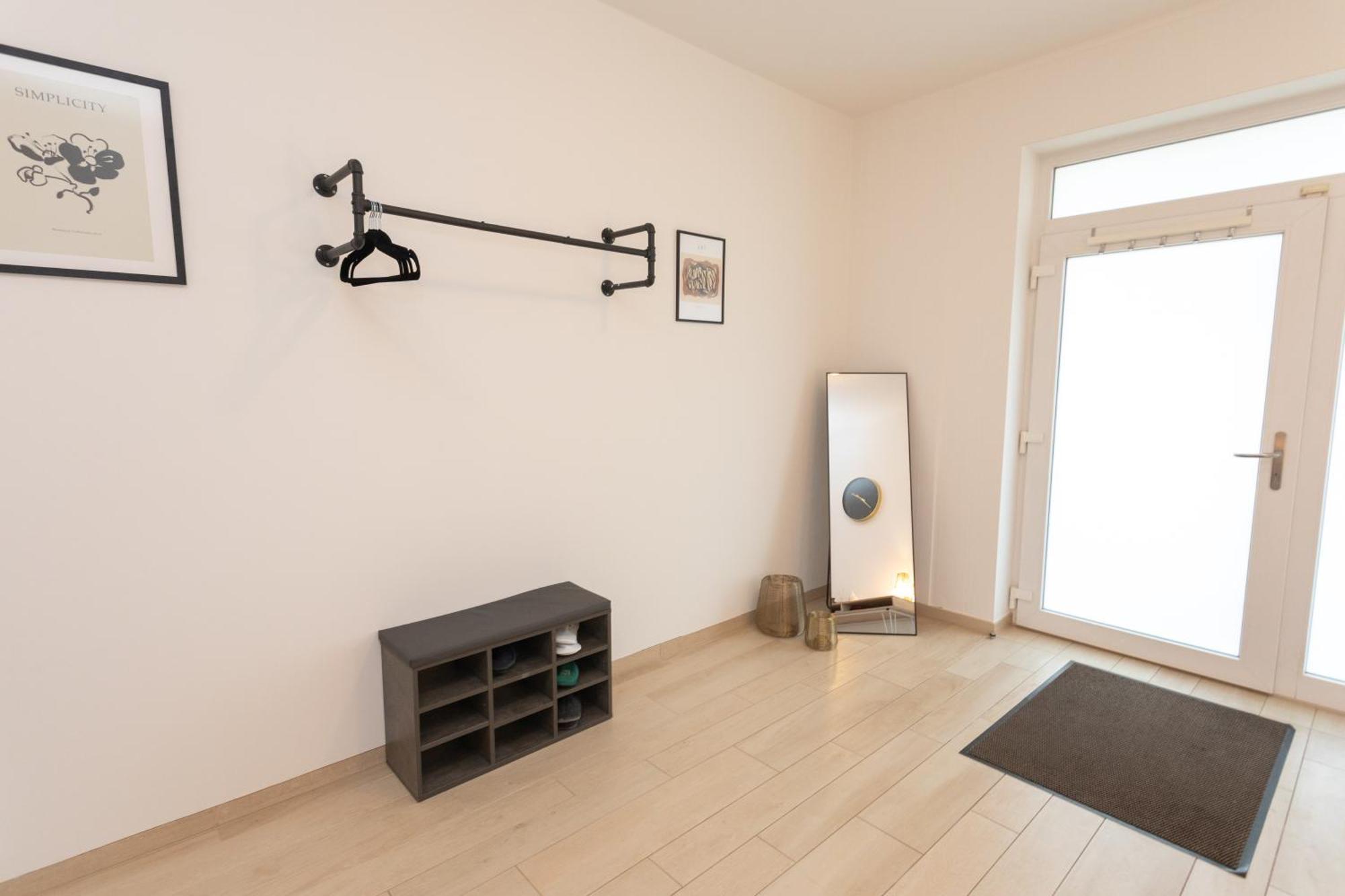 Stadthaus Mit 2 Schlafzimmern & Wohnzimmer Mit Kamin - Kostenloser Privat-Parkplatz Auf Dem Grundstueck Leipzig Ngoại thất bức ảnh