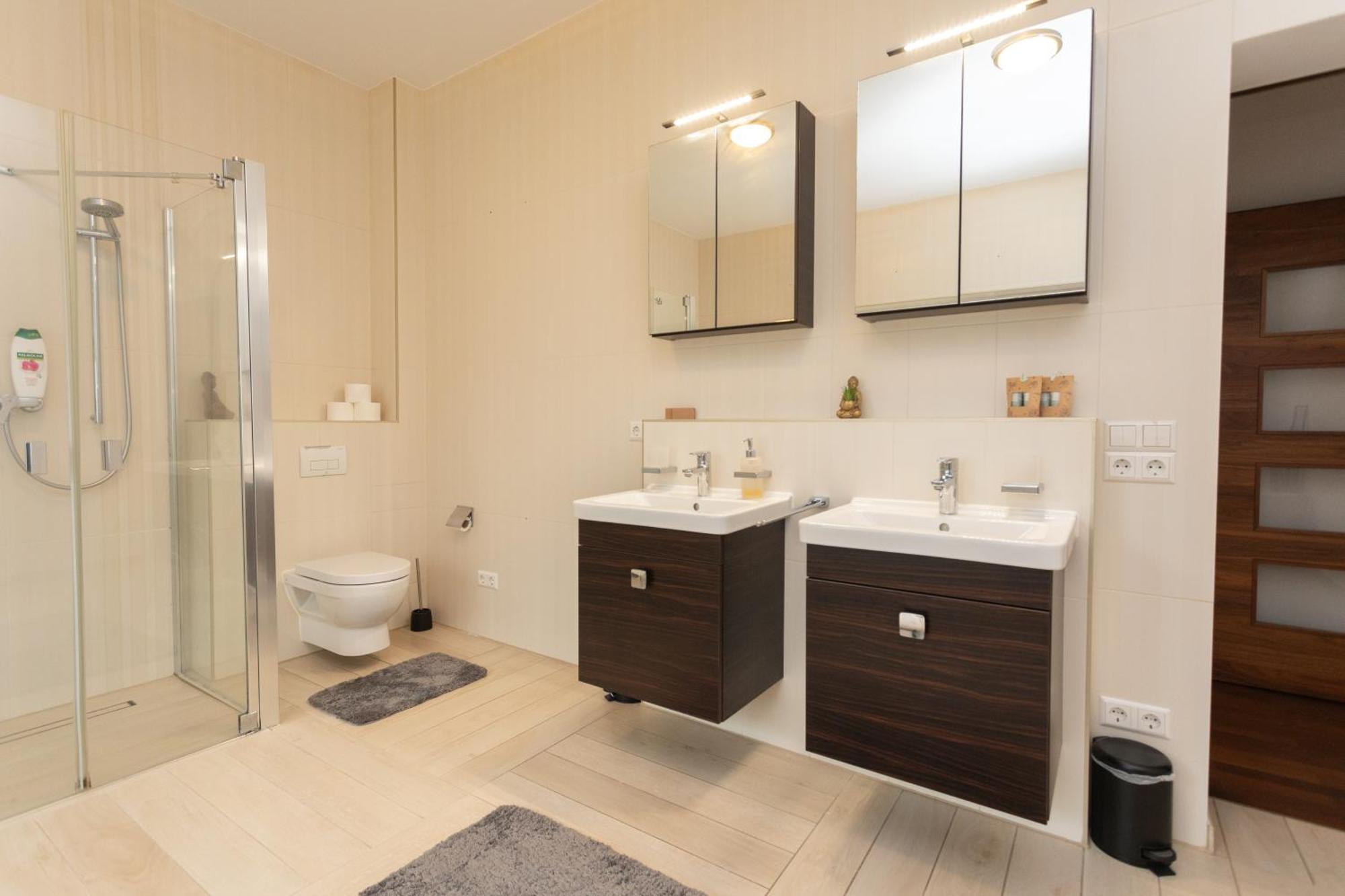 Stadthaus Mit 2 Schlafzimmern & Wohnzimmer Mit Kamin - Kostenloser Privat-Parkplatz Auf Dem Grundstueck Leipzig Ngoại thất bức ảnh