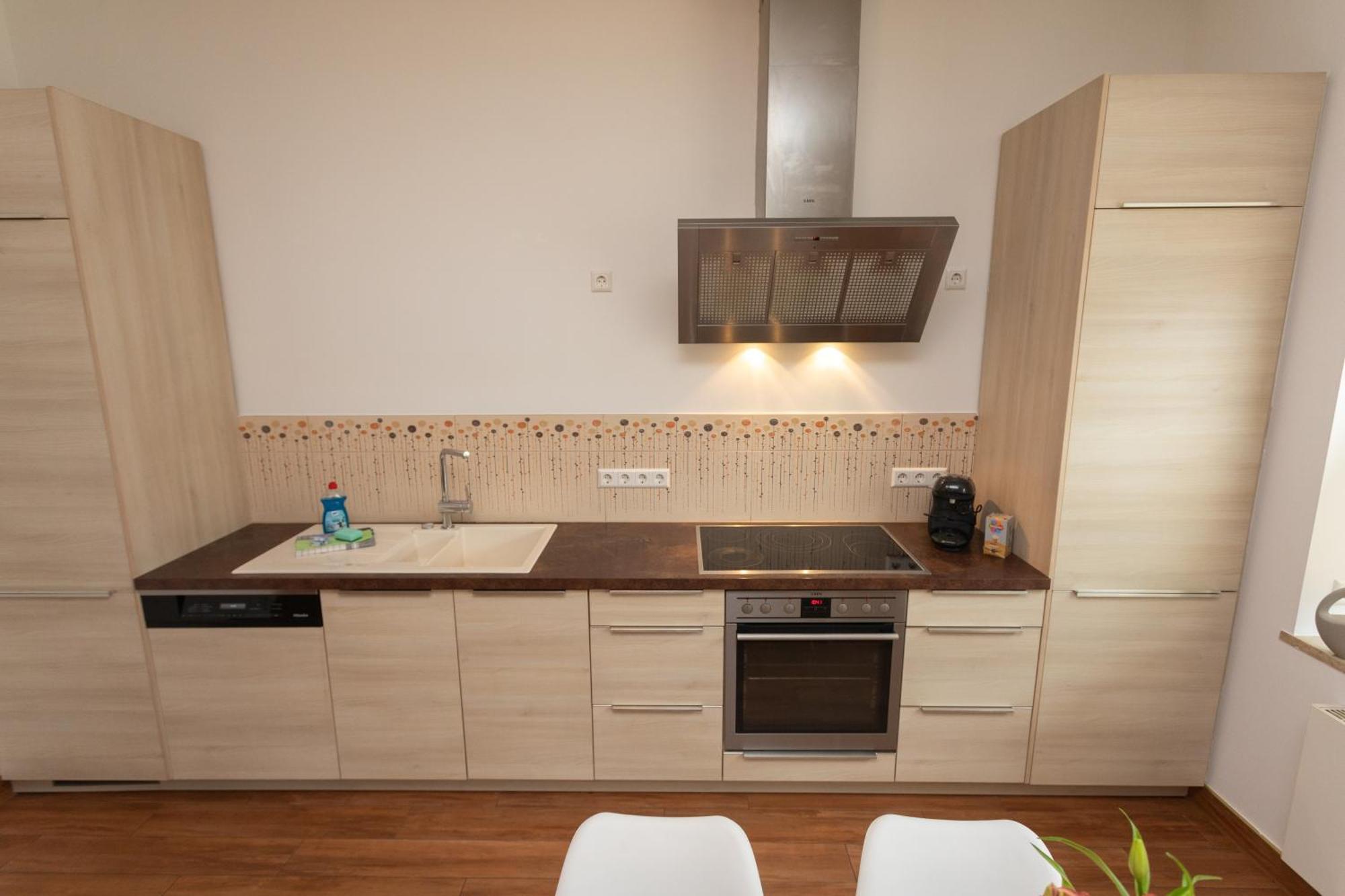 Stadthaus Mit 2 Schlafzimmern & Wohnzimmer Mit Kamin - Kostenloser Privat-Parkplatz Auf Dem Grundstueck Leipzig Ngoại thất bức ảnh