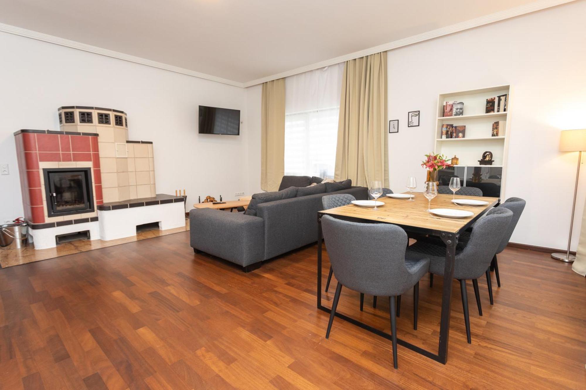 Stadthaus Mit 2 Schlafzimmern & Wohnzimmer Mit Kamin - Kostenloser Privat-Parkplatz Auf Dem Grundstueck Leipzig Ngoại thất bức ảnh